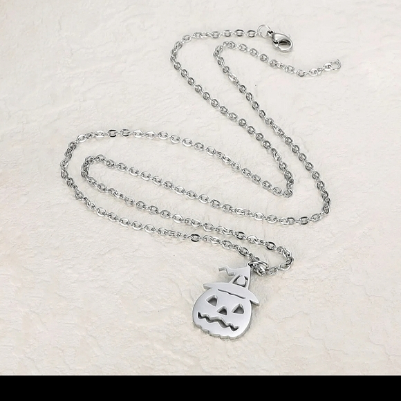 Women Halloween Hollow Out Pumpkin Head Pendant Necklace - Picture 3 of 4